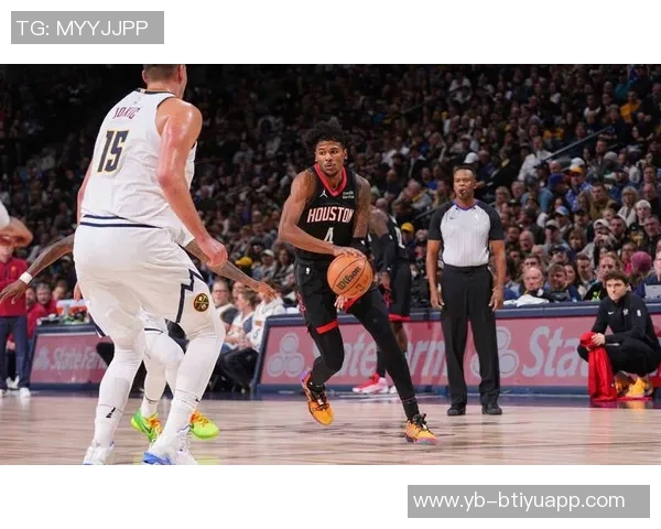 文班首秀表现惊艳砍下30分10板成队史第二人追平邓肯辉煌纪录